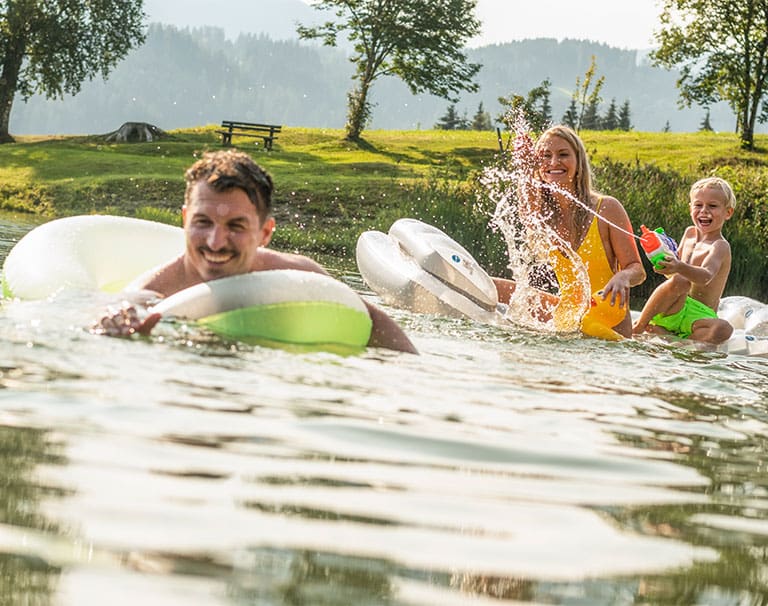 Baden & Schwimmen in Flachau, Salzburger Land